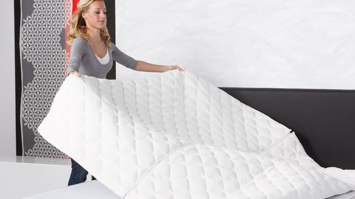 Wasserbett Basic Bezugoberteil befestigen