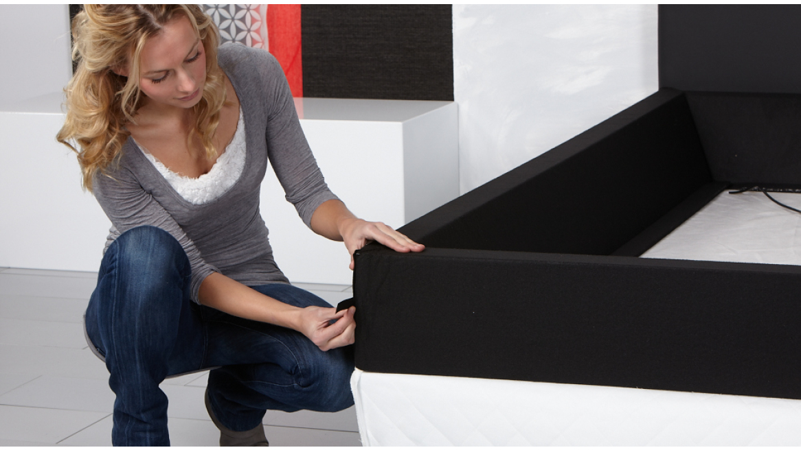 Wasserbett Schaumstoffrahmen Ecken befestigen