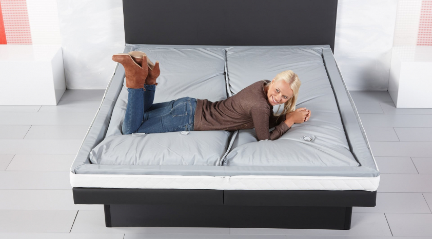 Duo-Wasserbettmatratze fühlt sich wie eine große Wassermatratze an