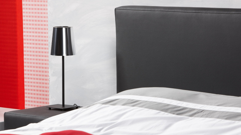 Wasserbett-Kopfteil genauso breit wie das Bett